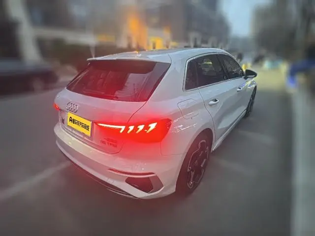 Audi Audi A3 Facelift Sportback 35 TFSI luxury sports type