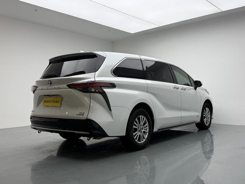 Toyota Sienna 2021