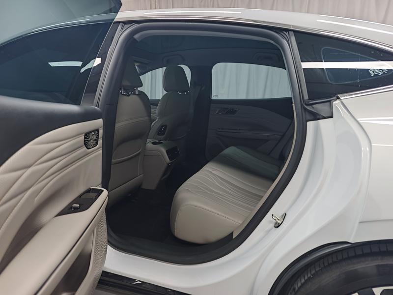 Geely Galaxy Galaxy Star Shine 8 PHEV 2025