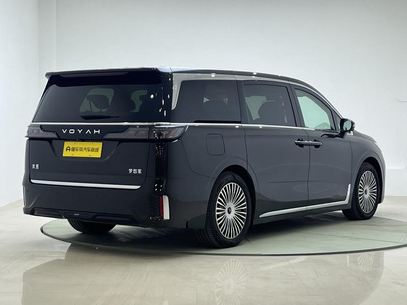 Voyah Lantu Dreamer PHEV 2025