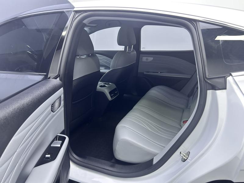 Geely Galaxy Galaxy E8 2024