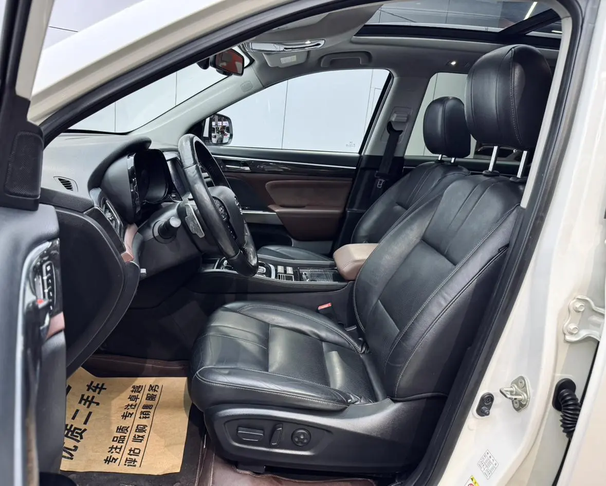 GAC Trumpchi GS8 320T two-wheel drive luxury Zhilian Edition 7 seats