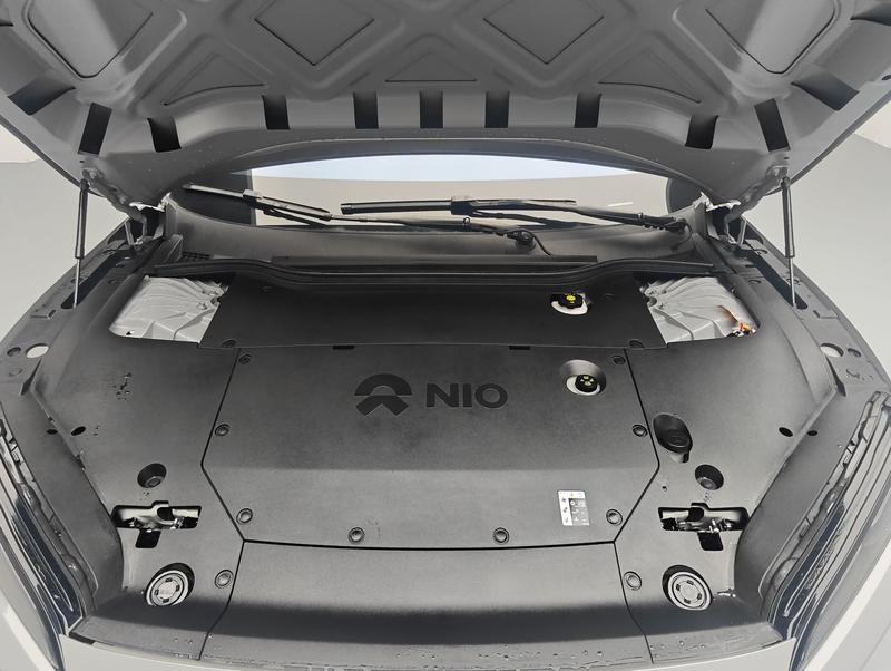NIO NIO ET5 2024