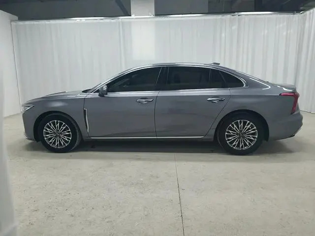 Hongqi Hongqi H5 2.0T Automatic Smart Union Flag Enjoy Edition