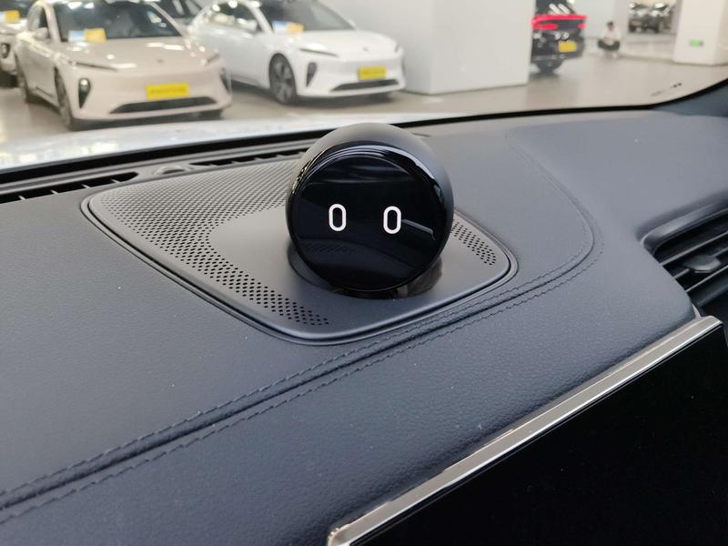 NIO NIO ES8 2020