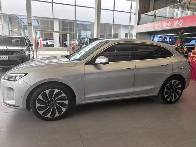 AITO Ask the world M5 Extended range four-wheel drive performance version