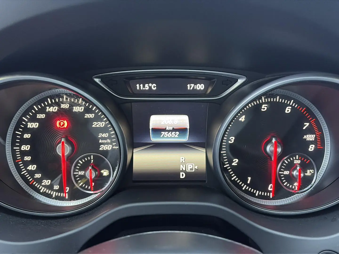 Mercedes-Benz Mercedes-Benz GLA GLA 200 Polar Limited Edition