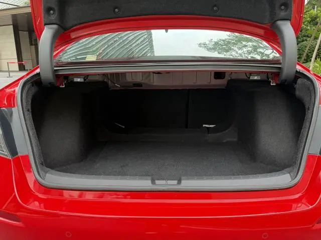 Honda Civic 240TURBO CVT fuel engine version