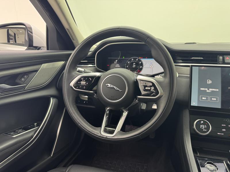 Jaguar Jaguar XFL 2021