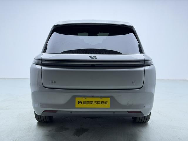Li Auto Ideal L8 2023
