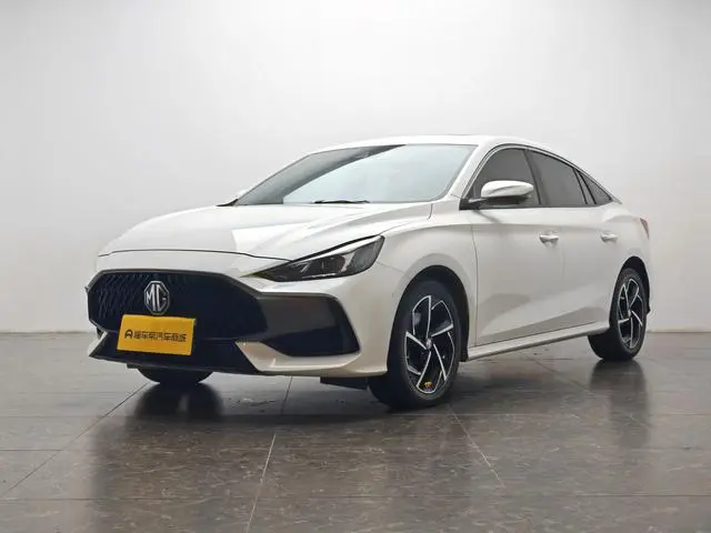 MG MG5 Facelift 300TGI DCT Green Luxury Ultimate Edition