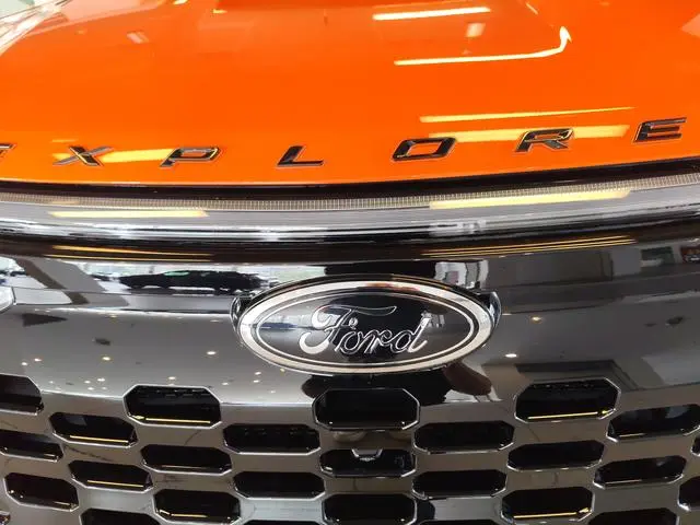 Ford Explorer 2.3T EcoBoost four-wheel drive Kunlun Peak Edition 7-seater