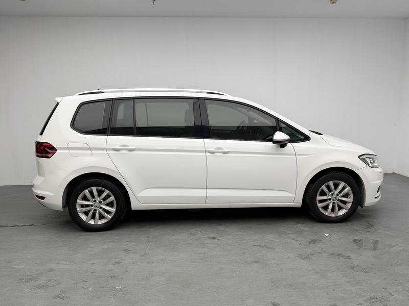 Volkswagen Touran L 2016