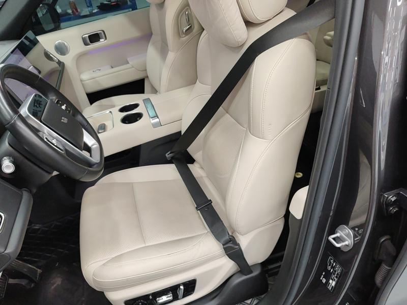 Li Auto Ideal L8 2024