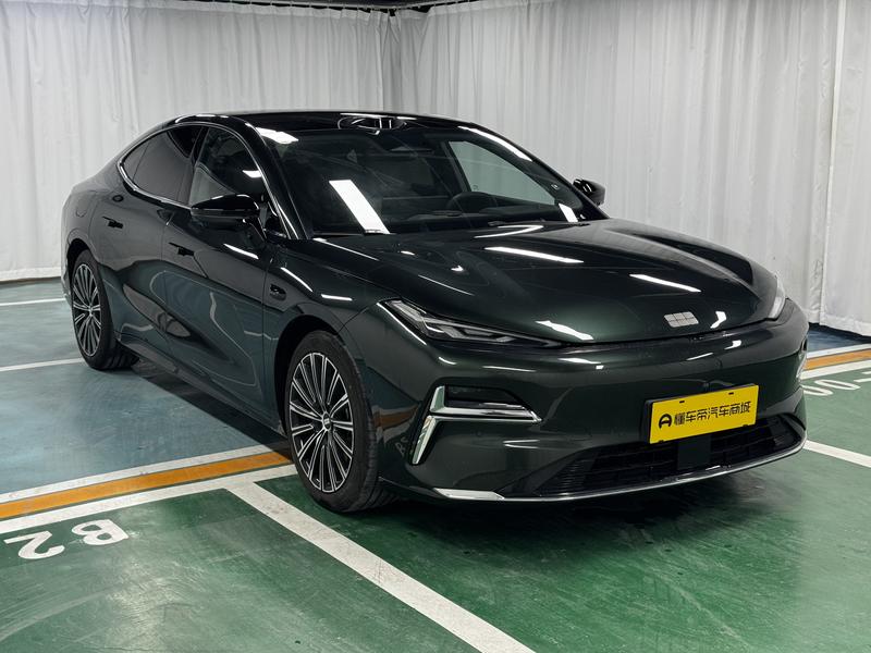 Geely Galaxy Galaxy Star Shine 8 PHEV 2025