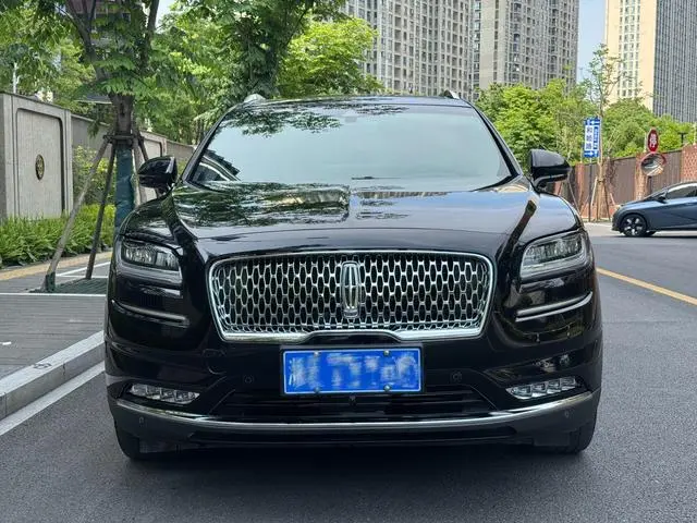 Lincoln Navigator 2.0T four-wheel drive Zunya Edition