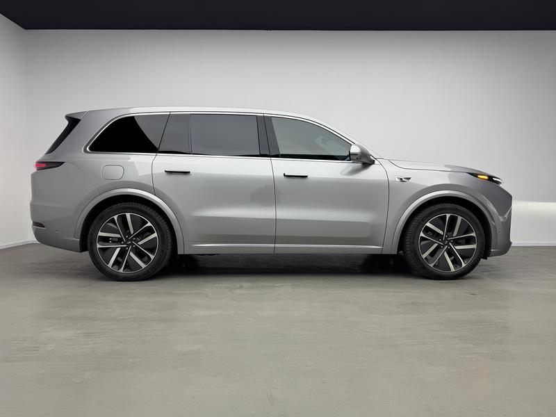 Li Auto Ideal L9 2022
