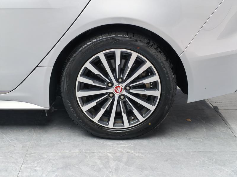 Jaguar Jaguar XEL 2021
