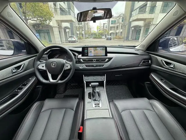 Changan Changan CS75 Blue Whale Version 1.5T DCT Premium Type