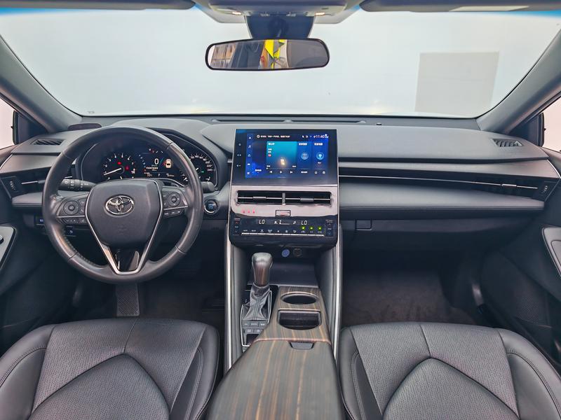 Toyota Asian Dragon 2023