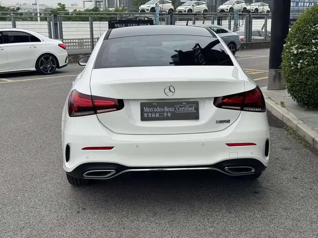 Mercedes-Benz Mercedes-Benz A-class A 200 L sports sedan dynamic Version