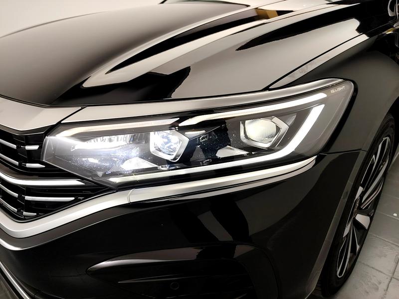 Volkswagen Passat 2024
