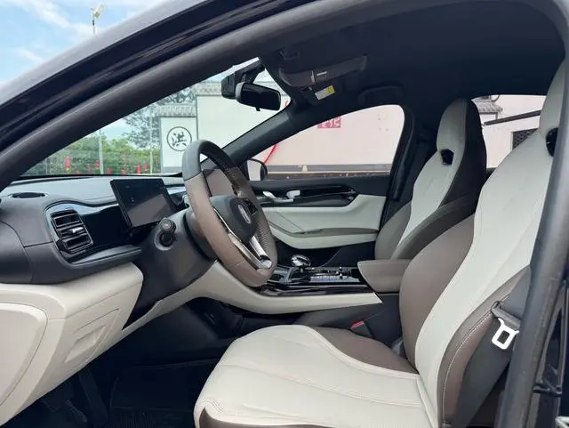 BYD Qin PLUS DM DM-i Champion Edition 55KM Leading Type