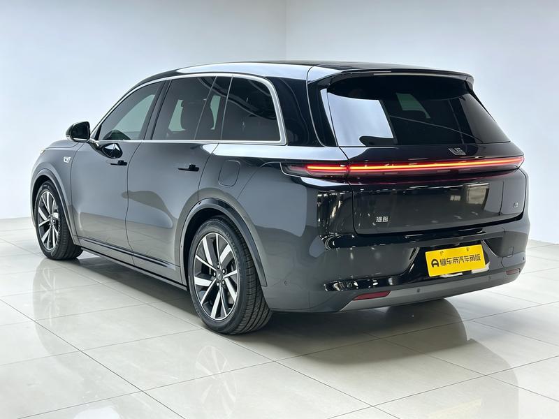 Li Auto Ideal L8 2023