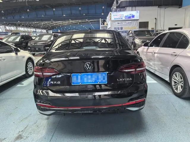 Volkswagen Lavida 300TSI DSG Starry Sky Manyi Edition