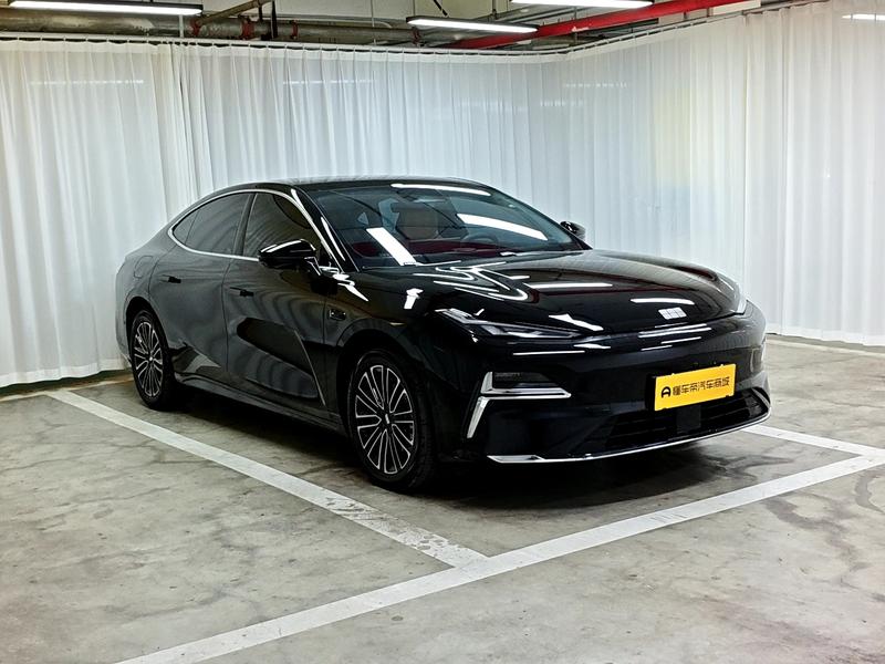 Geely Galaxy Galaxy Star Shine 8 PHEV 2025
