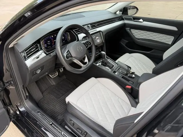 Volkswagen Magotan 2 million commemorative edition 330TSI DSG Luxury models