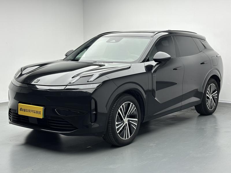 Lynk & Co Lynk&Co 08 EM-P 2025