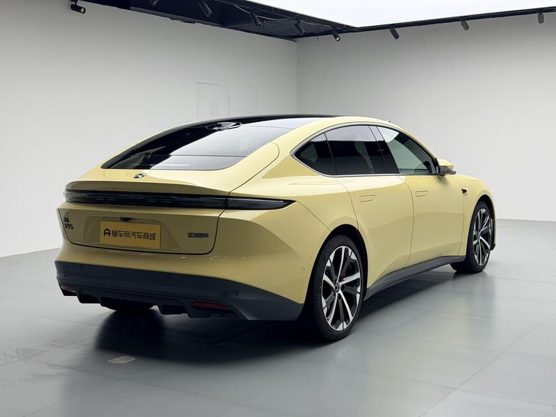 NIO NIO ET5 2022