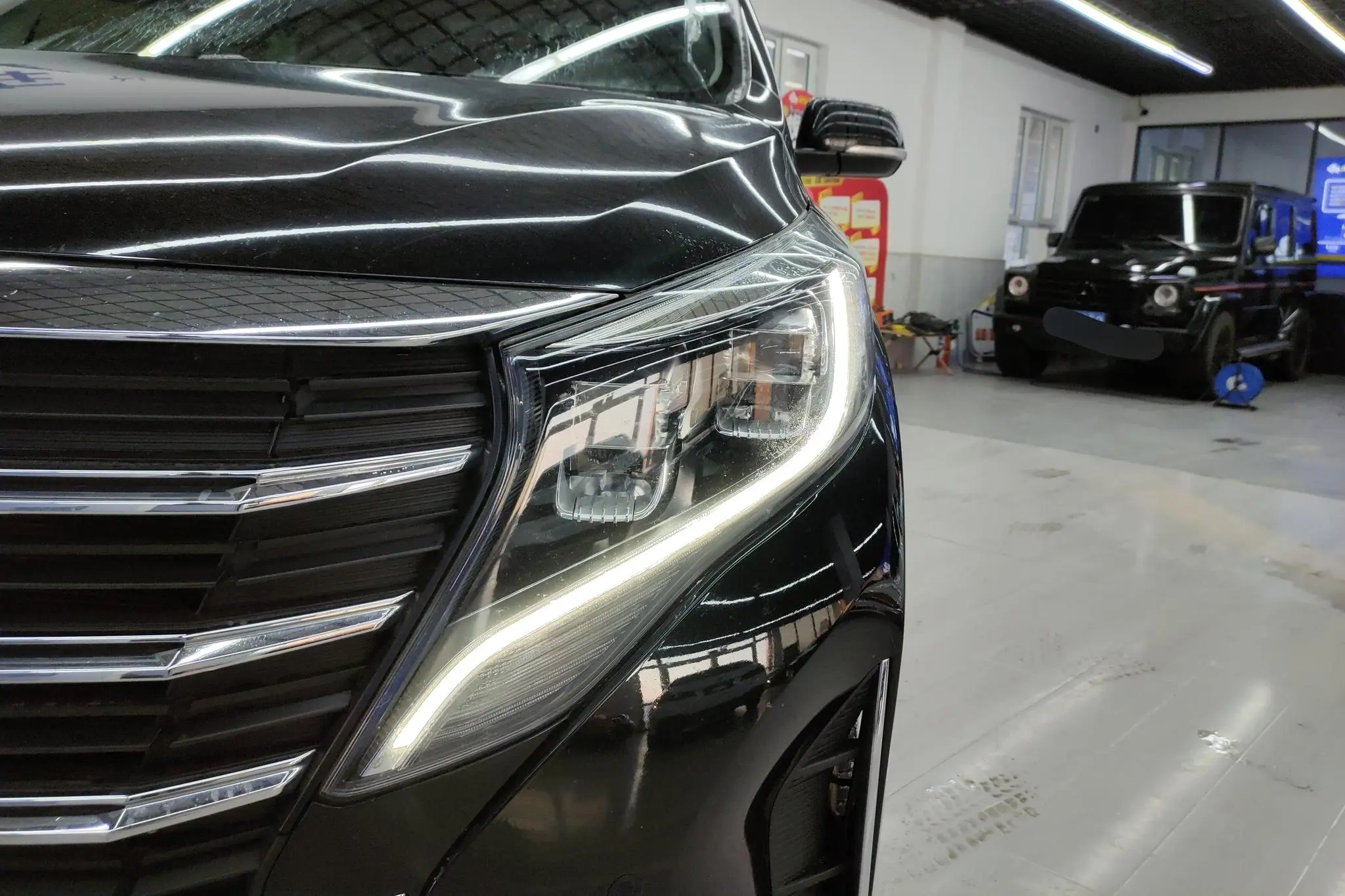 GAC Trumpchi M8 Lingxiu Series 390T Premium Edition