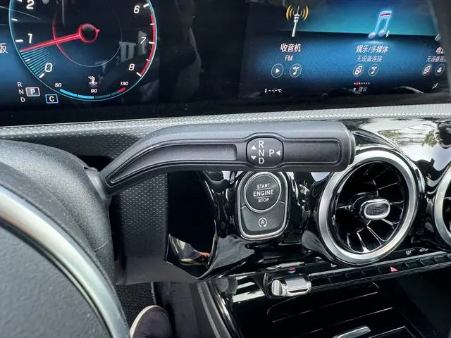 Mercedes-Benz Mercedes-Benz A-class A 200 L sports sedan dynamic Version