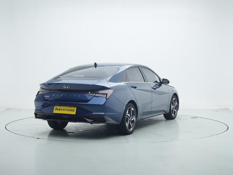 Hyundai Elantra 2021
