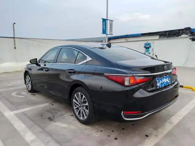 Lexus Lexus ES 200 Excellent Edition