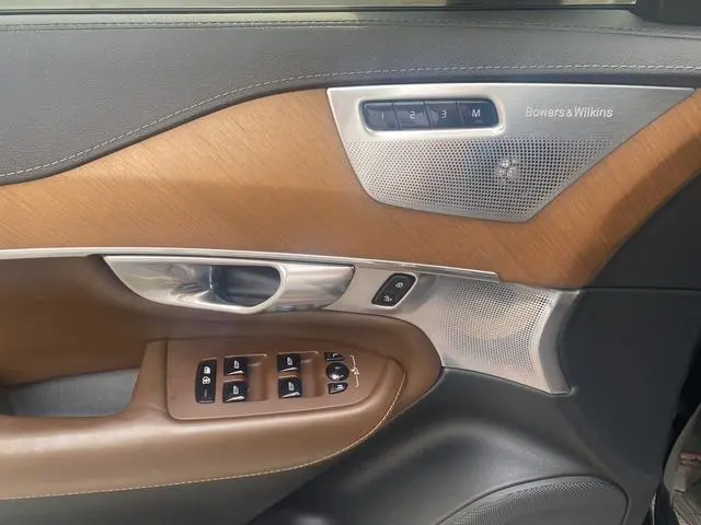 Volvo Volvo XC90 PHEV E-drive hybrid T8 Zhizun Edition 7-seater Country V