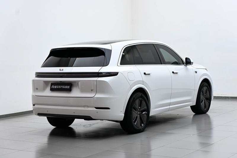 Li Auto Ideal L7 2024