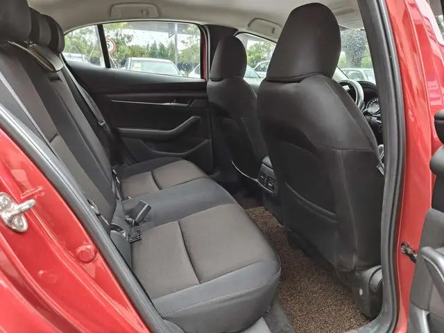 Mazda Mazda 3 Angkesaila 1.5L automatic quality American version