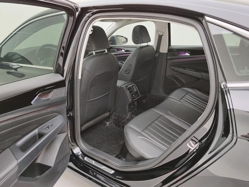 Volkswagen Passat 2023