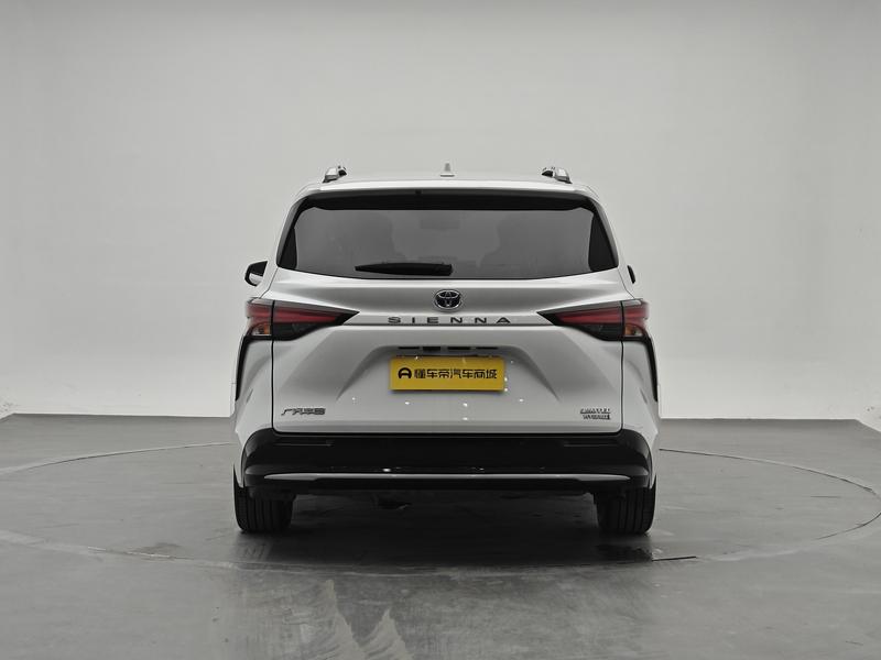 Toyota Sienna 2023