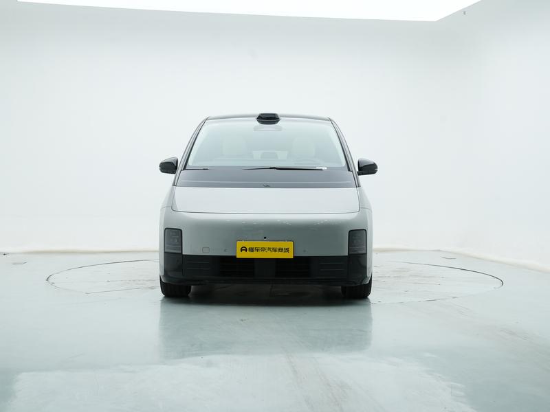 Li Auto Ideal MEGA 2024