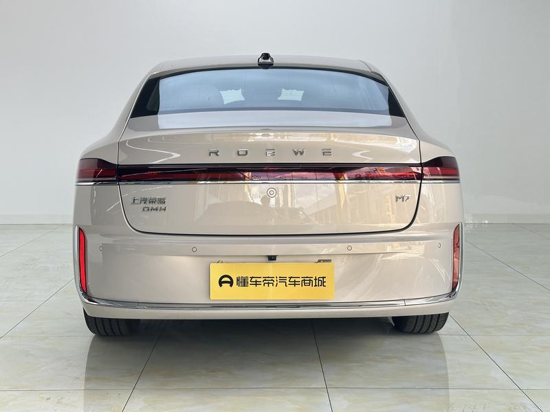 Roewe Roewe M7 DMH 2025