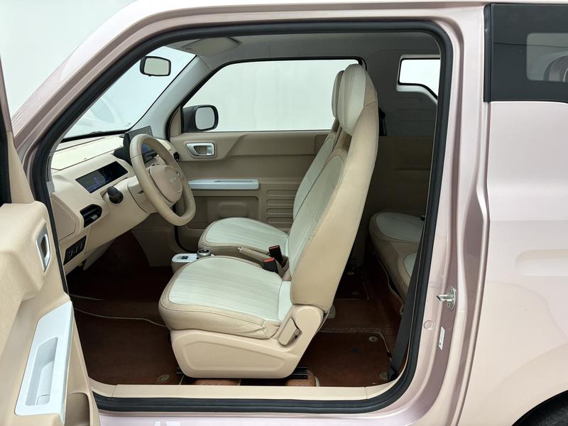 Geely Galaxy panda 2023