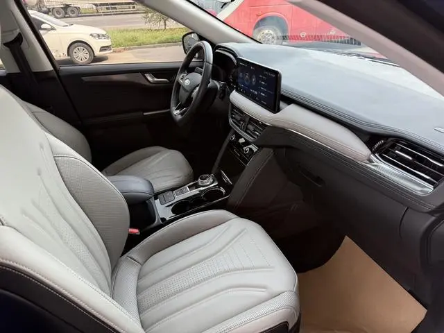 Ford Ruiji EcoBoost 245 two-wheel drive Yaoxiang model