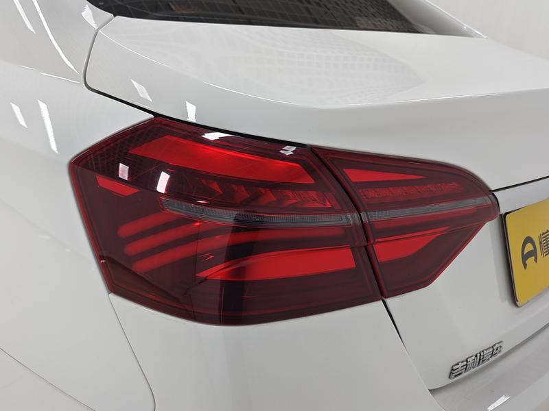 Geely Emgrand 2019