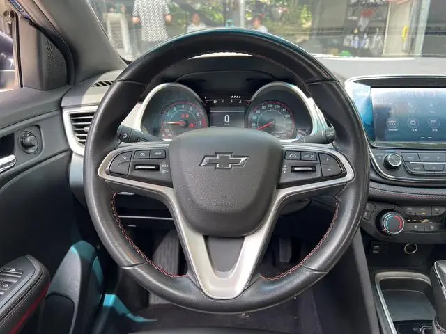 Chevrolet Cruze RS 330T Automatic Fun Version