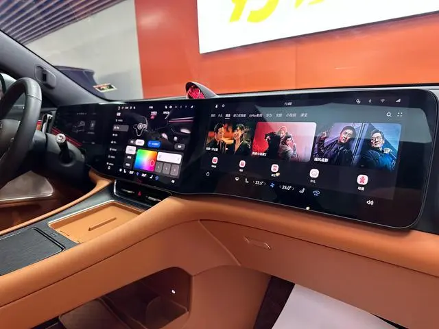 AITO Ask the world M8 Extended range Max+ six-seater version