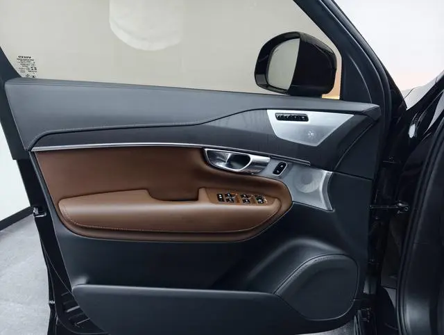 Volvo Volvo XC90 PHEV E-drive hybrid T8 Zhizun Deluxe Edition 7 Seats